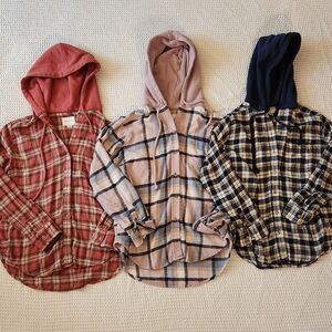 Oversized American Eagle Outfitters Plaid Hooded Shirts - Red, Pink, and Blue